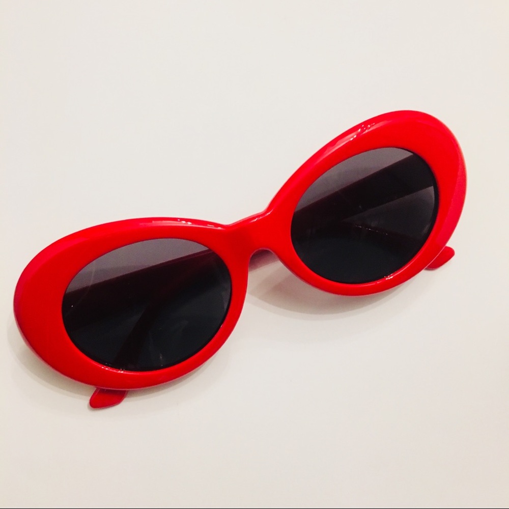 Red Retro Oval Sunglasses